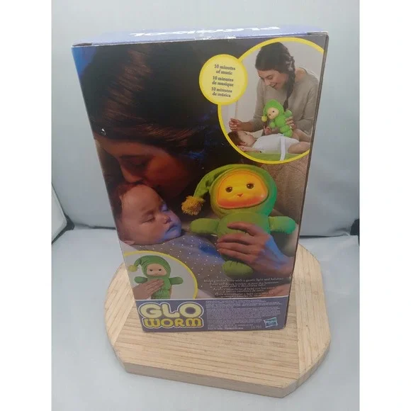 Hasbro Playskool GLO WORM Lullaby PLUSH Snuggle Soothing Music Light - Picture 6 of 10